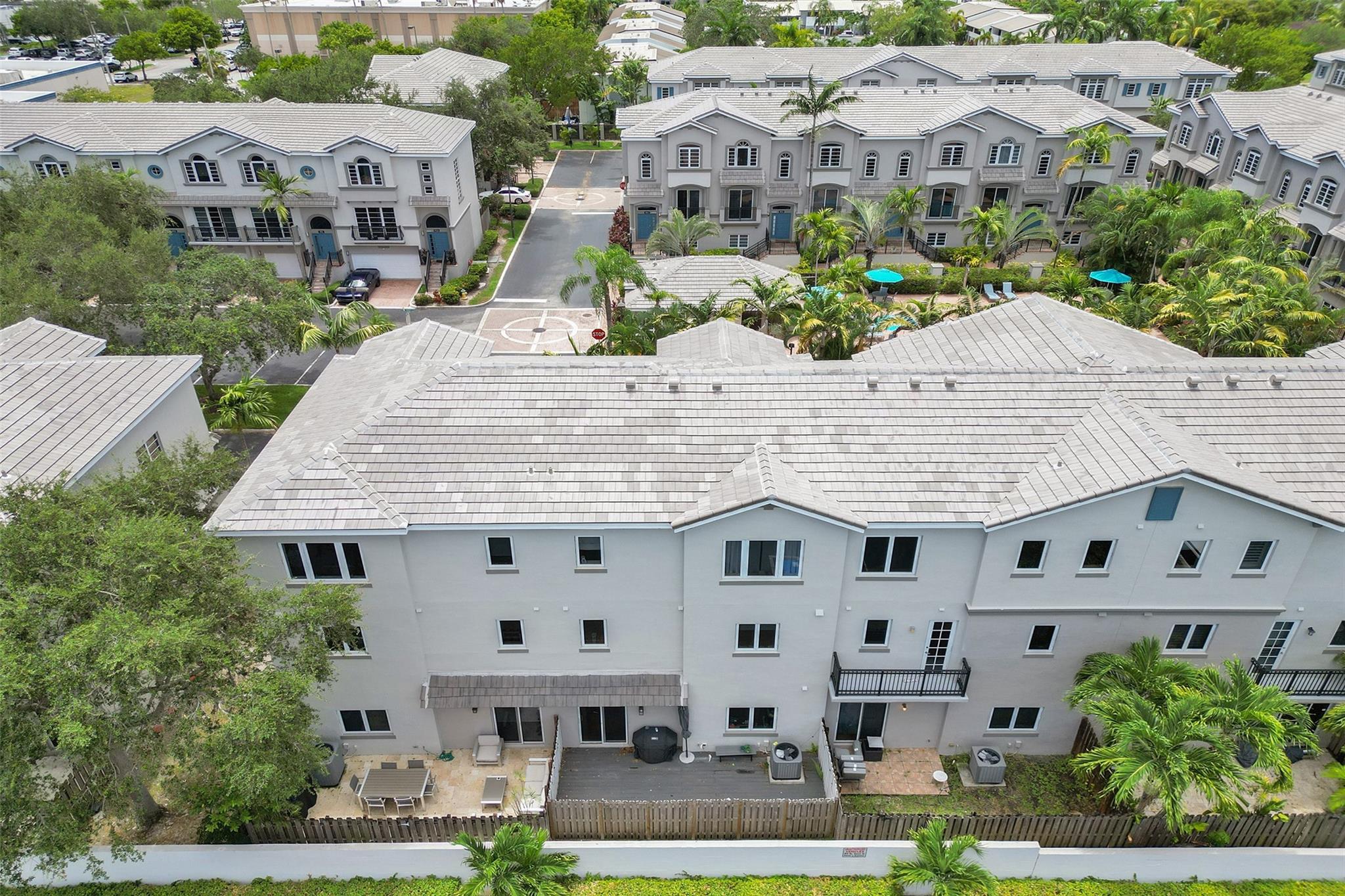Soigne 76-10 B - Residential Lease