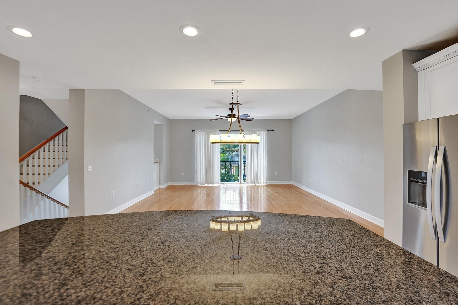 Soigne 76-10 B - Residential Lease