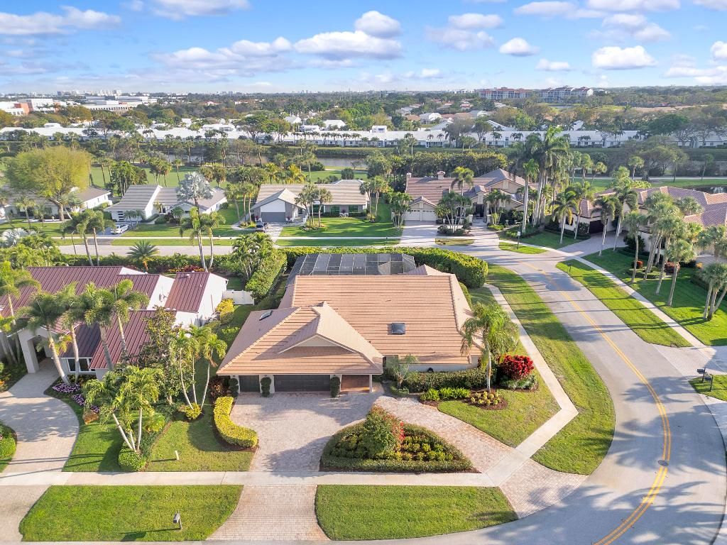 Photo of 3714 Red Maple Circle, Delray Beach, FL 33445 (MLS # R10968787)