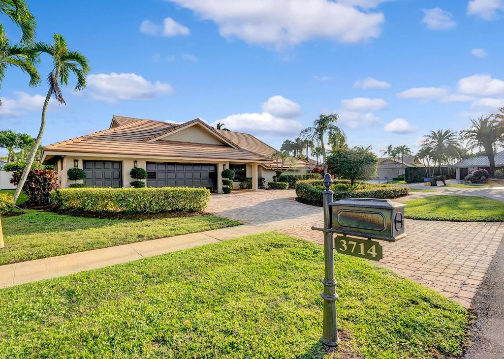 Photo of 3714 Red Maple Circle, Delray Beach, FL 33445 (MLS # R10968787)