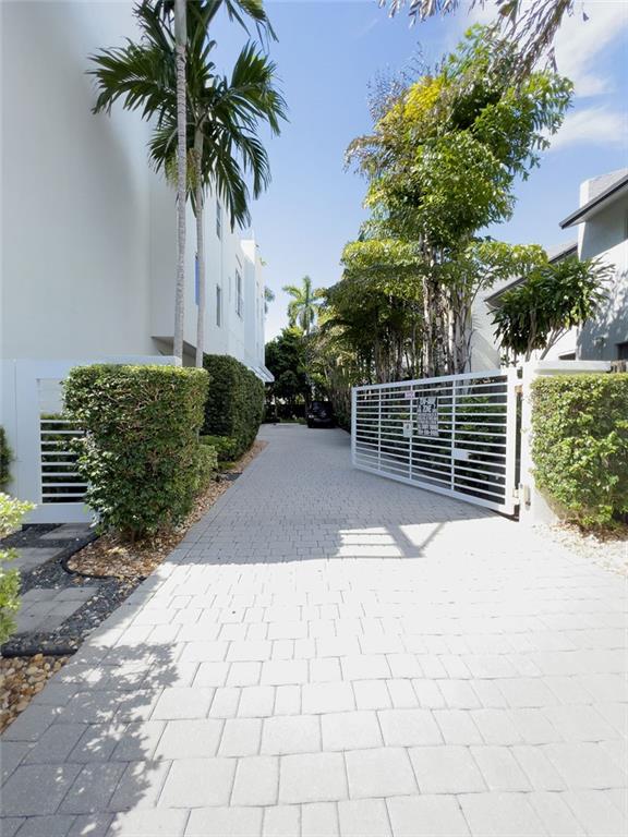 CASTELANE LOFTS II - Residential
