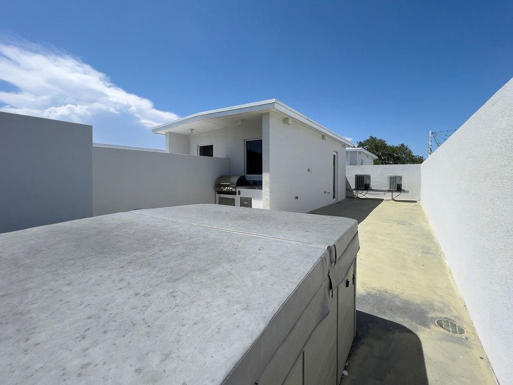 CASTELANE LOFTS II - Residential