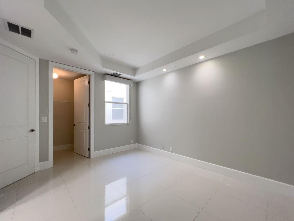 CASTELANE LOFTS II - Residential