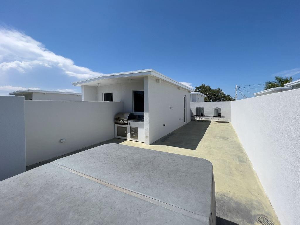 CASTELANE LOFTS II - Residential