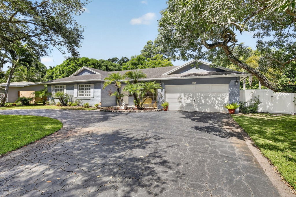 Photo of 721 SW 59TH Avenue, Plantation, FL 33317 (MLS # B26058158)
