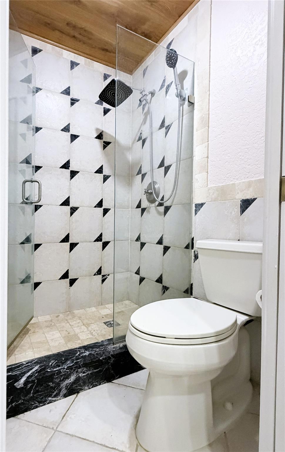 PLUM - Residential Lease