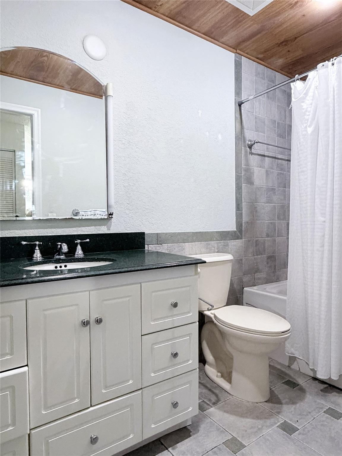 PLUM - Residential Lease