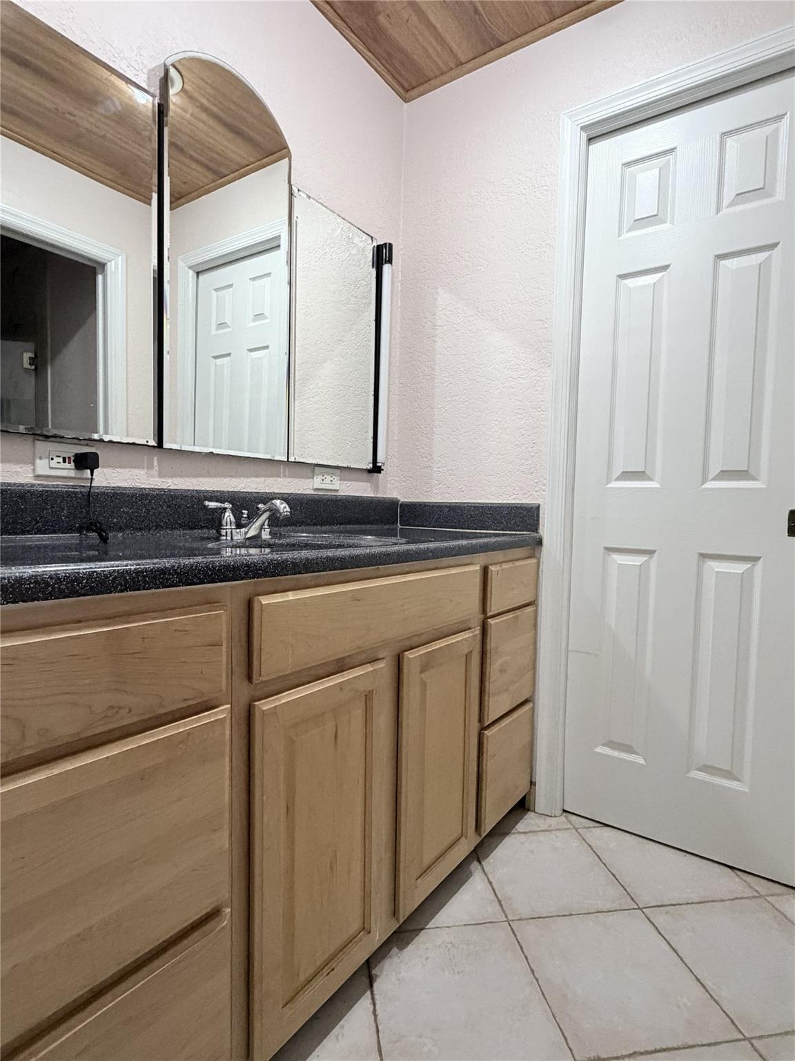 PLUM - Residential Lease