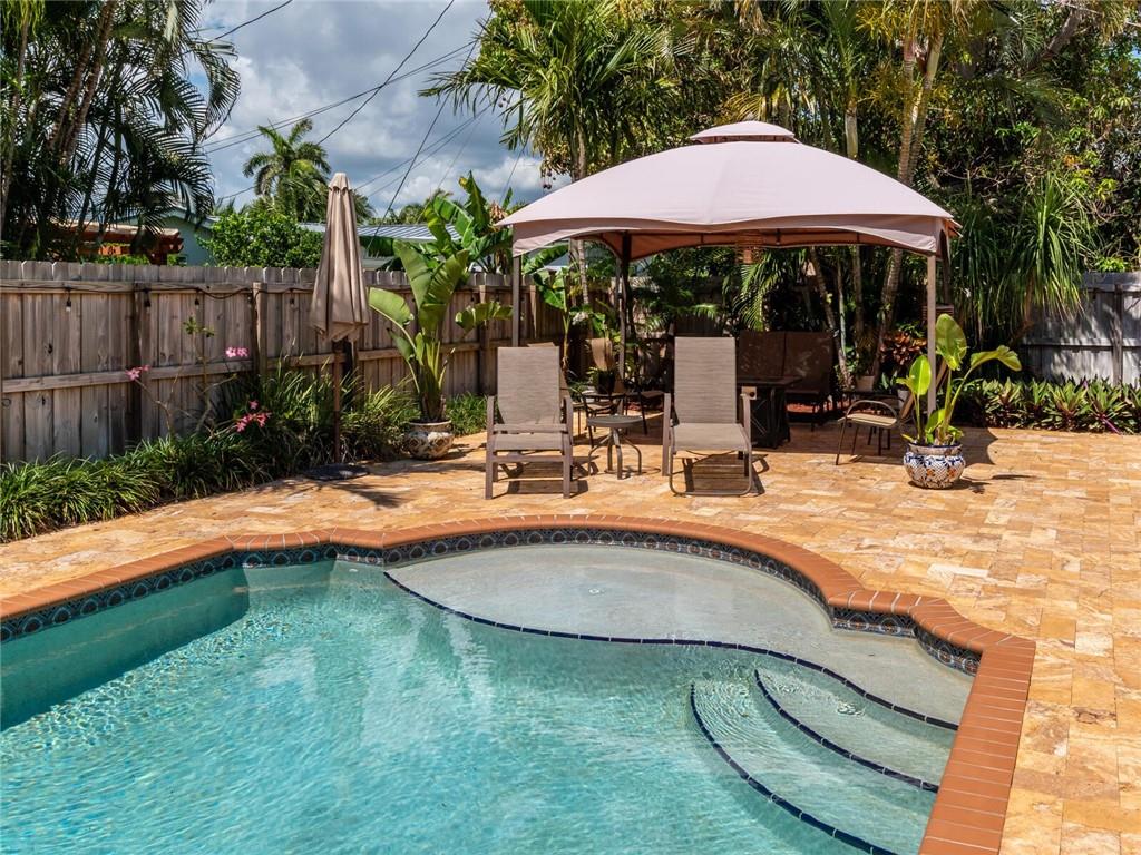 Coral Villas 47-45 B - Residential