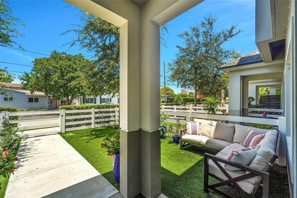 Photo of 1484 NE 34th Street #1484, Oakland Park, FL 33334 (MLS # F10517608)