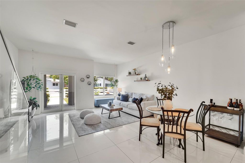 Photo of 1484 NE 34th Street #1484, Oakland Park, FL 33334 (MLS # F10517608)