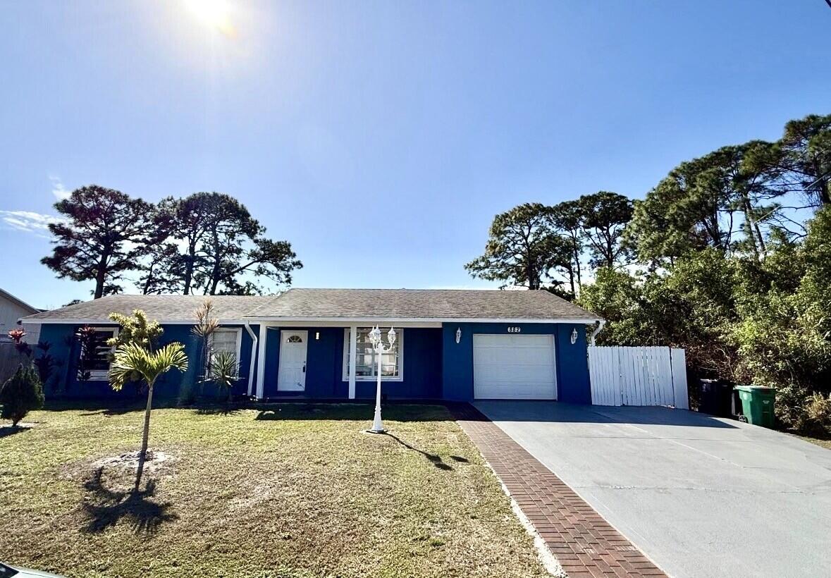 PORT ST LUCIE SECTION 3 - Residential