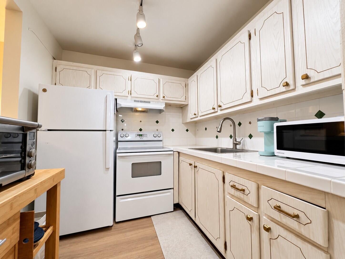 158 CHATHAM H