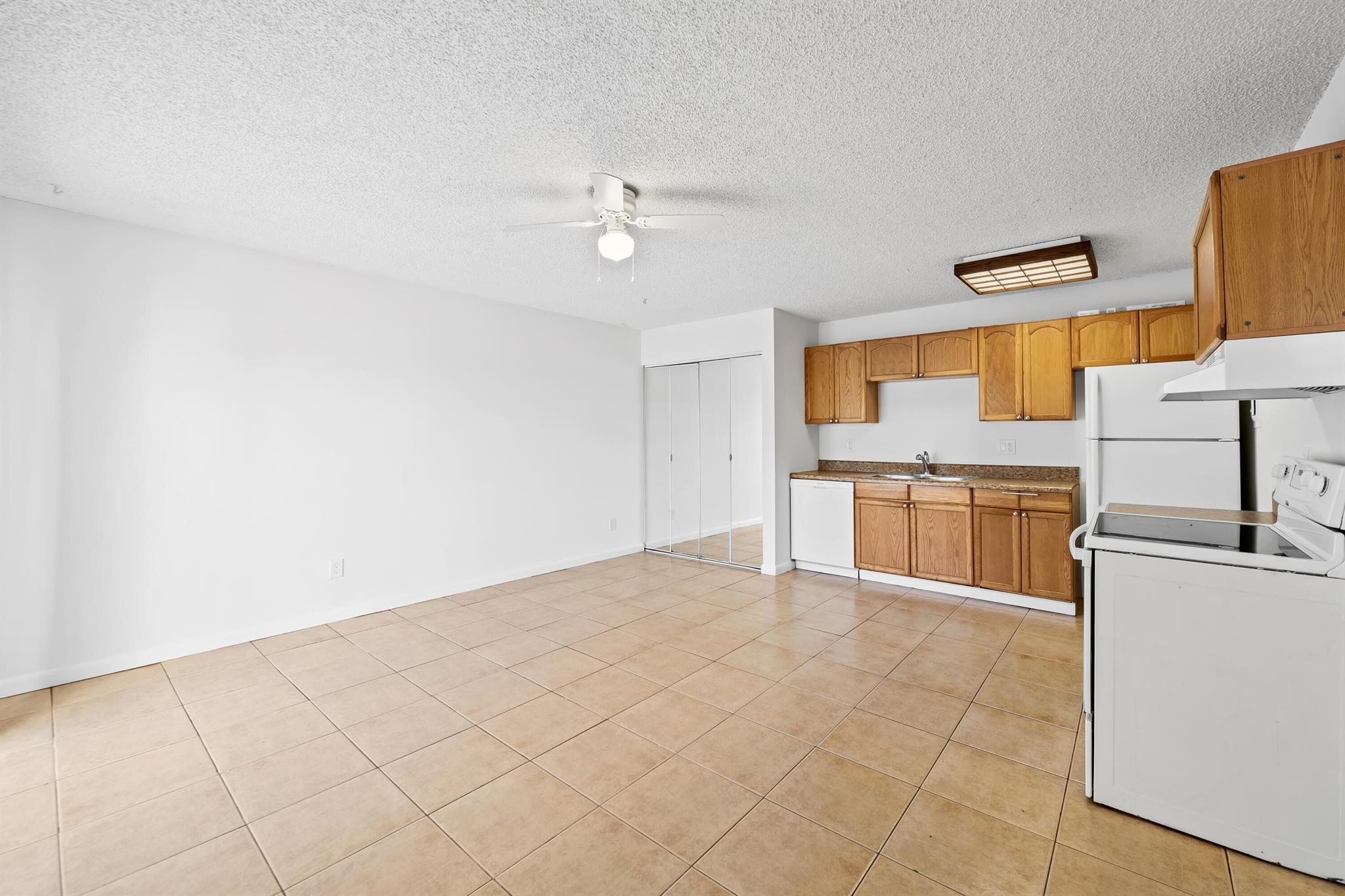 641 Executive Center Drive P104