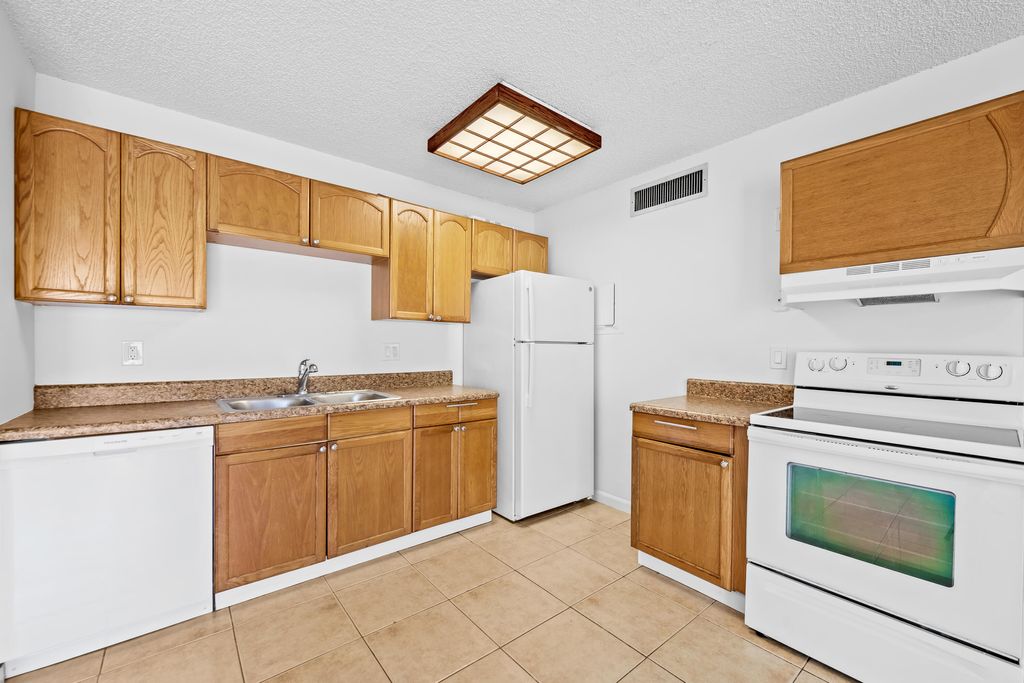 Photo of 641 Executive Center Drive #P104, West Palm Beach, FL 33401 (MLS # R11118706)