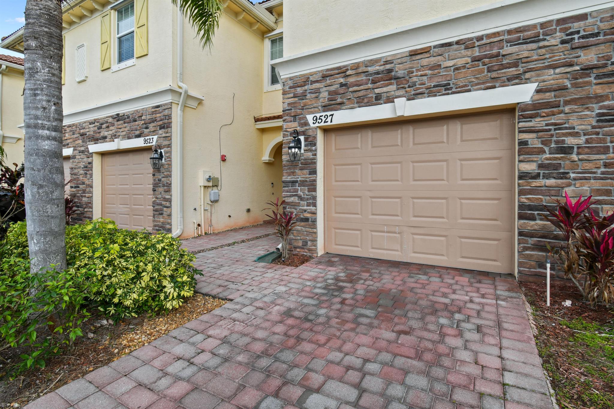 RIVER MARINA - Residential