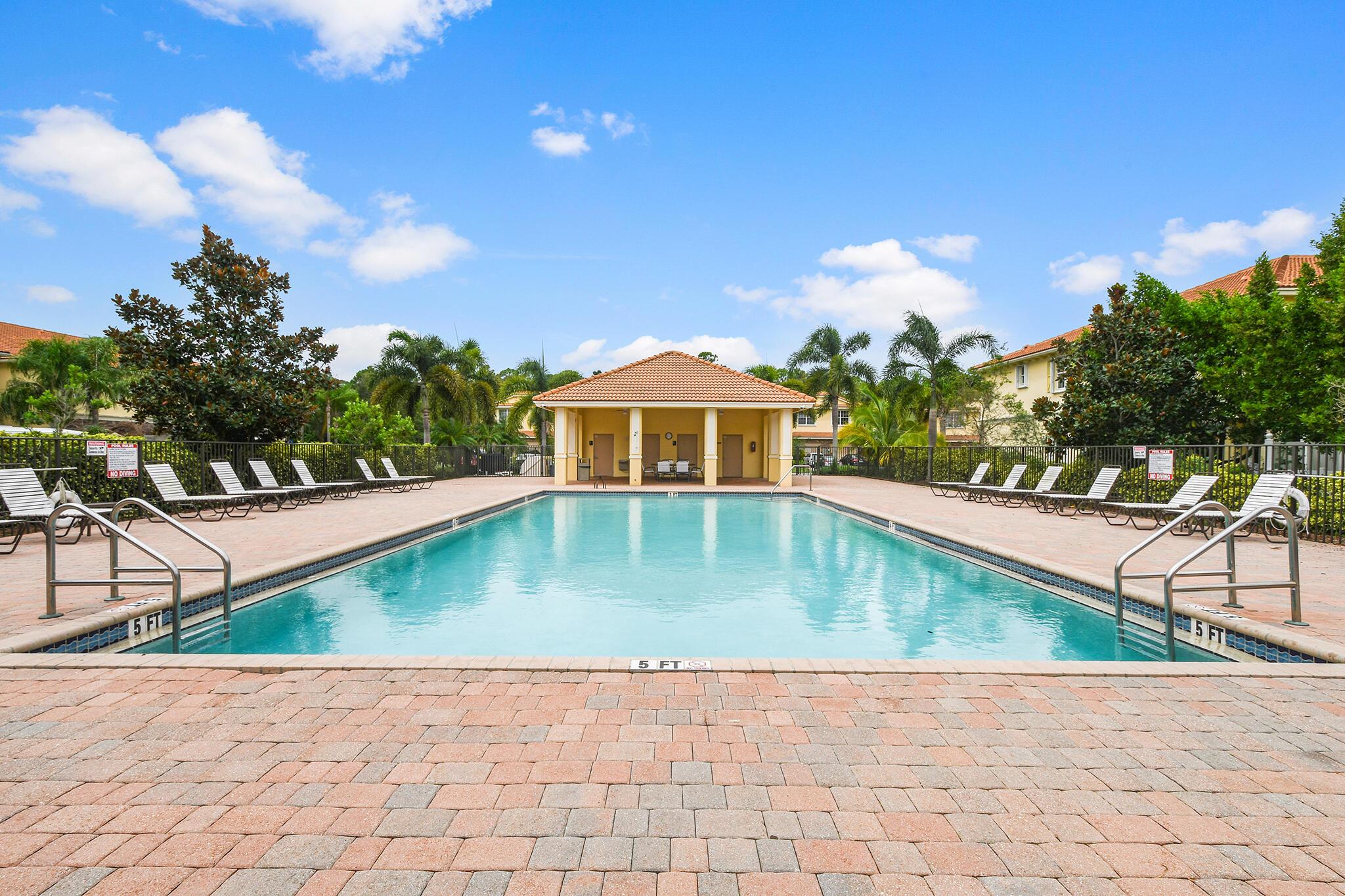 RIVER MARINA - Residential