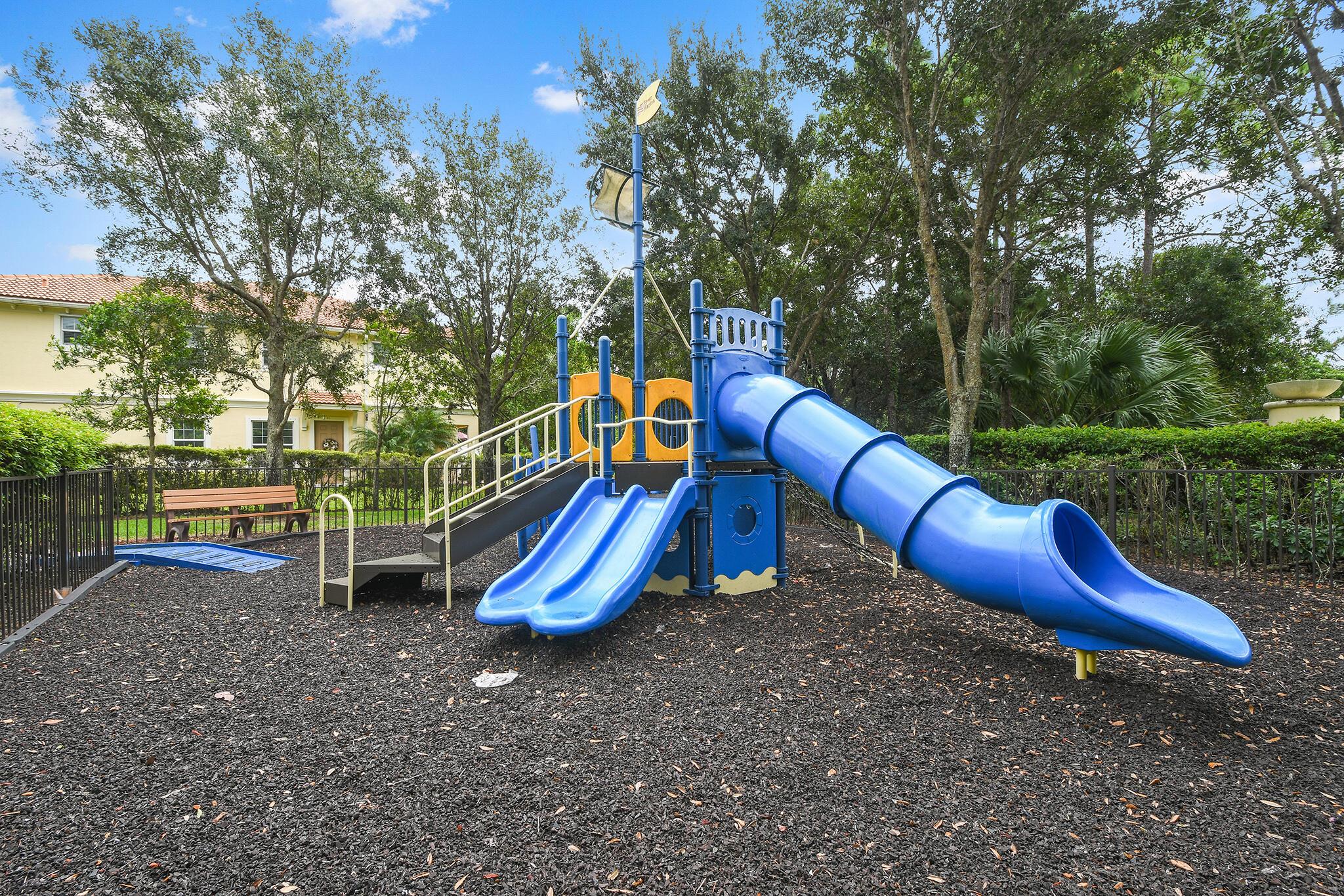 RIVER MARINA - Residential