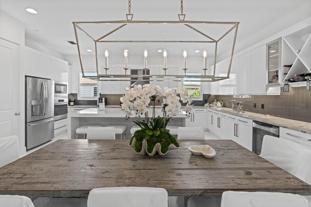 Photo of 3024 Franklin Place Pl, Palm Beach Gardens, FL 33418 (MLS # R10814611)