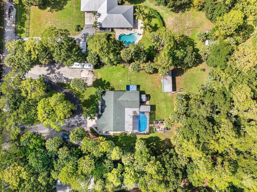 Photo of 16783 96th Terrace N, Jupiter, FL 33478 (MLS # R11142715)