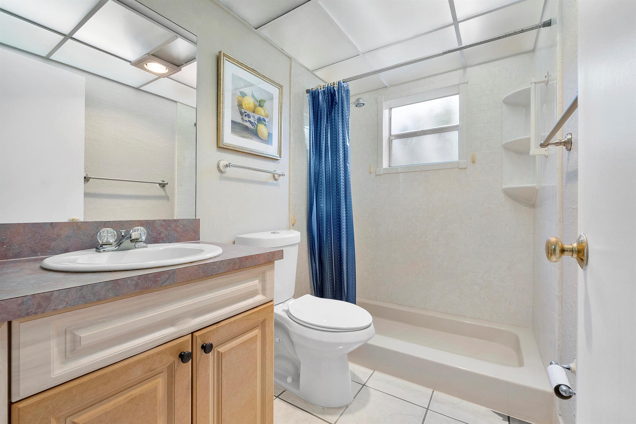 KINGS POINT FLANDERS COND - Residential Lease