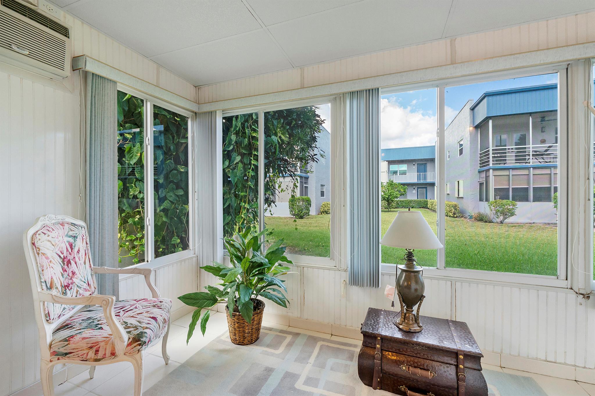 KINGS POINT FLANDERS COND - Residential Lease