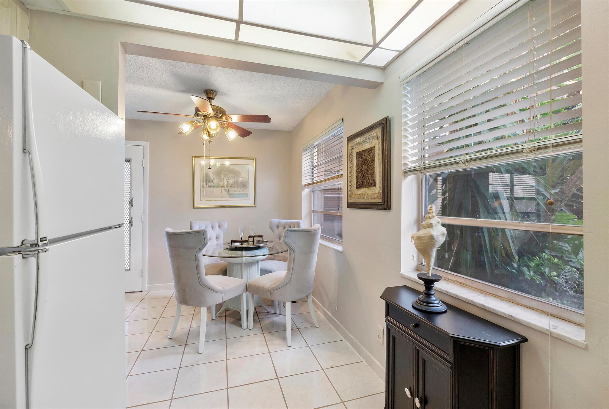 KINGS POINT FLANDERS COND - Residential Lease