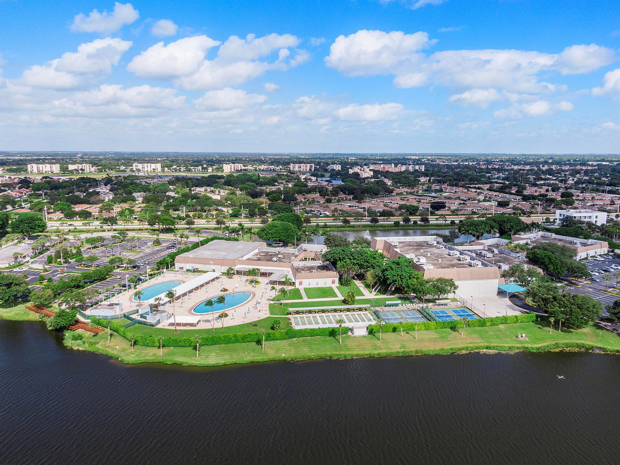 KINGS POINT FLANDERS COND - Residential Lease