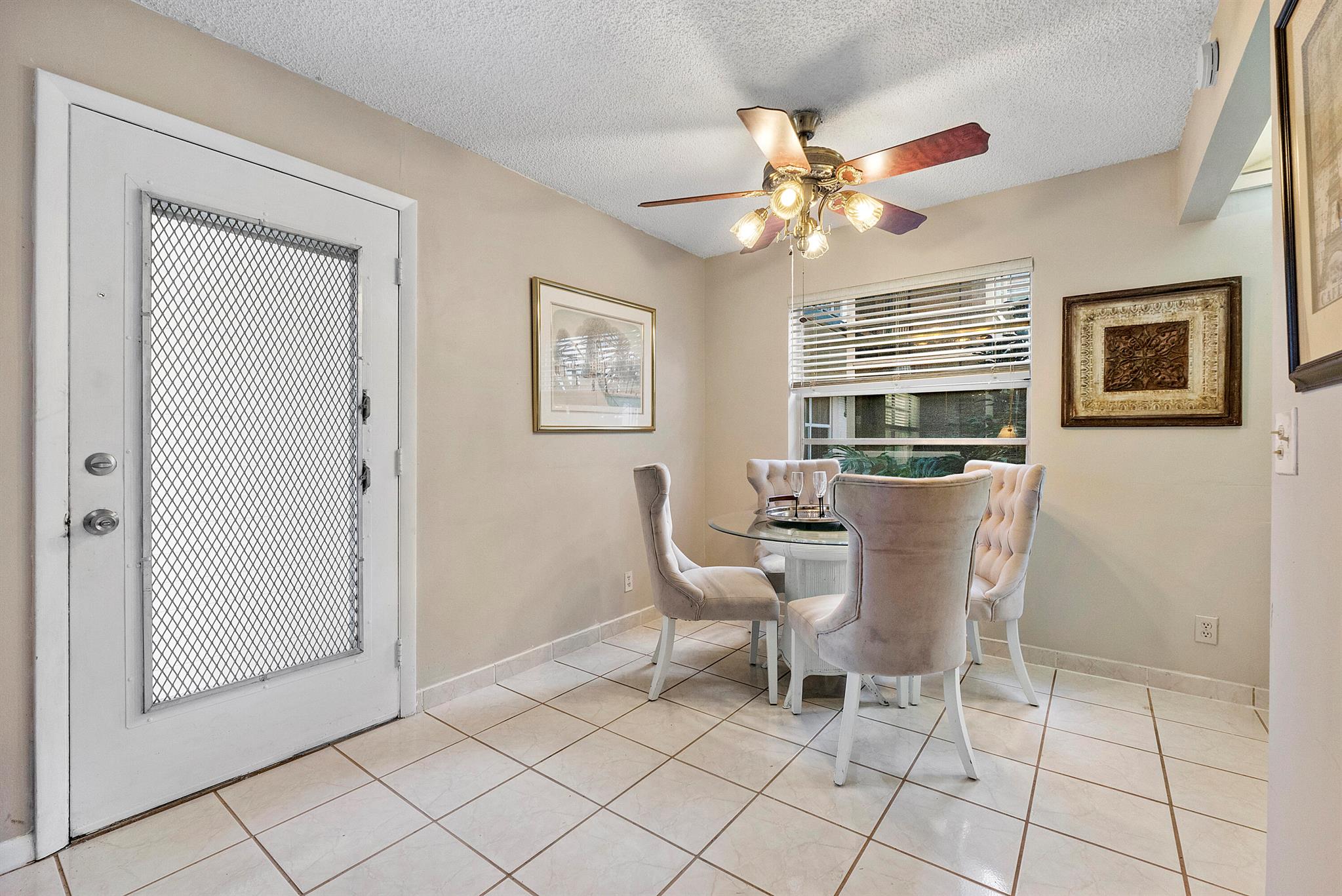 KINGS POINT FLANDERS COND - Residential Lease