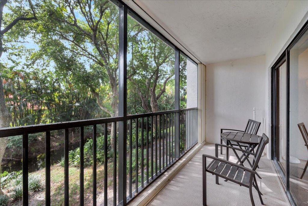 Photo of 1605 S Us Highway 1 #E201, Jupiter, FL 33477 (MLS # R11016361)