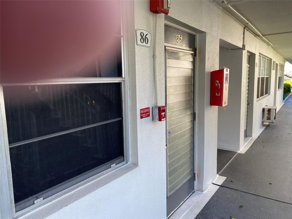 Photo of 86 Markham E #86, Deerfield Beach, FL 33442 (MLS # F10533584)