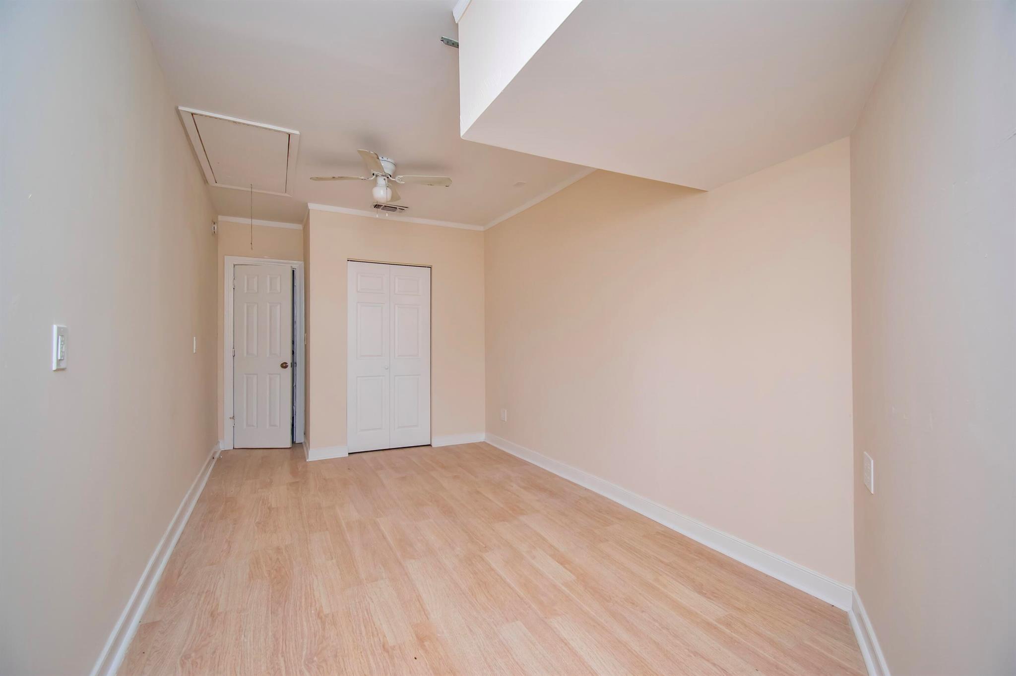 Acreage - Residential Lease