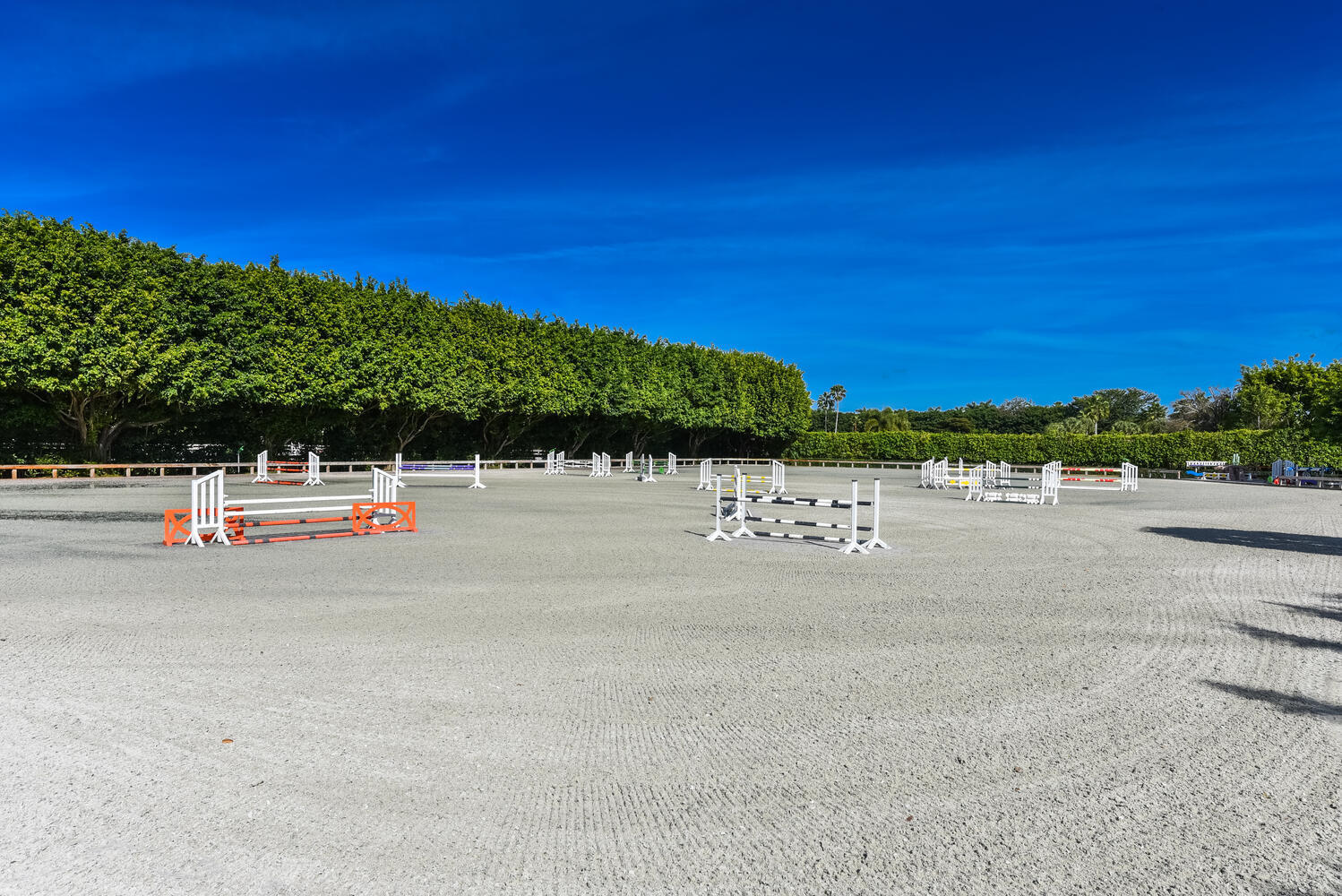 GRAND PRIX FARMS - Residential