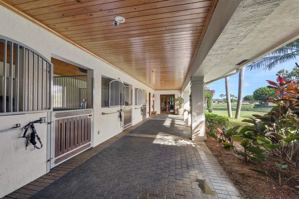 GRAND PRIX FARMS - Residential