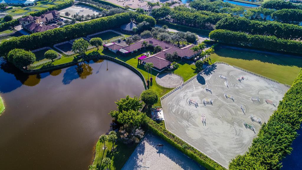 GRAND PRIX FARMS - Residential