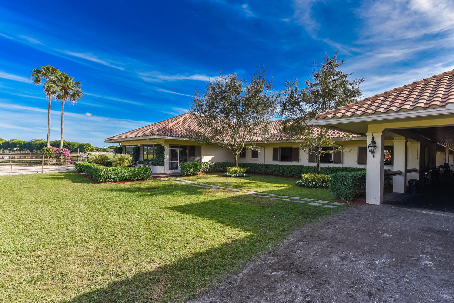 GRAND PRIX FARMS - Residential