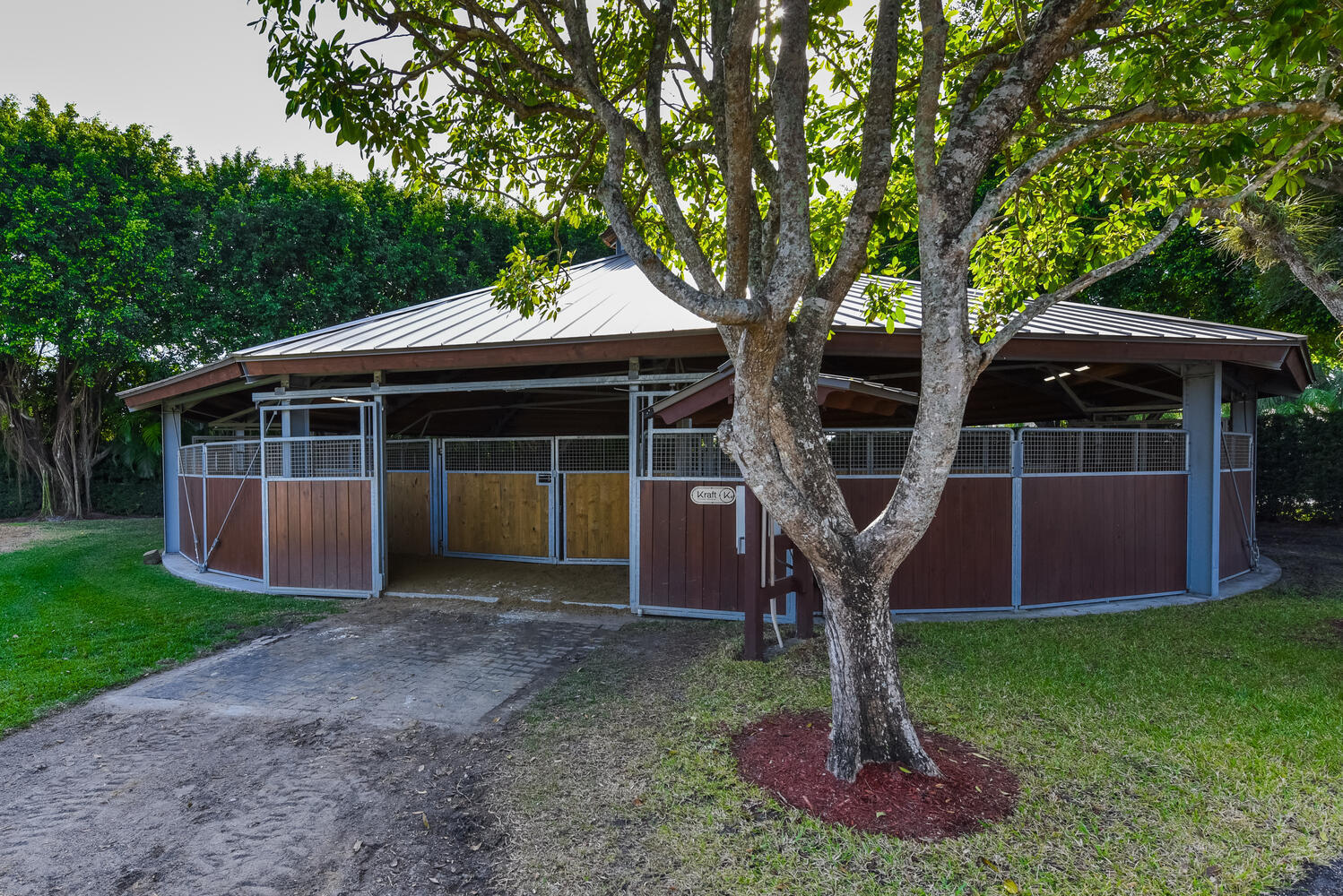 GRAND PRIX FARMS - Residential