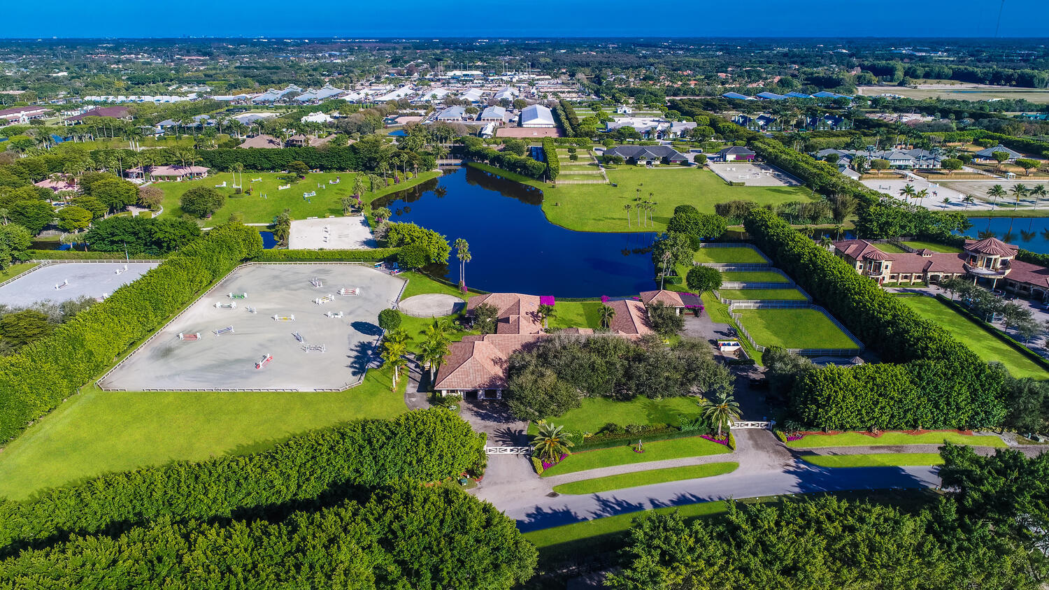 GRAND PRIX FARMS - Residential