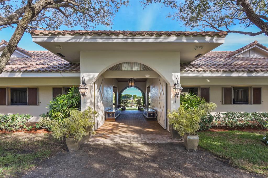 GRAND PRIX FARMS - Residential