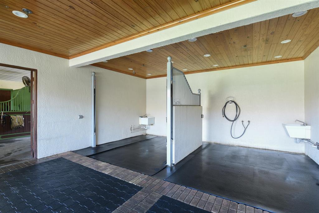 GRAND PRIX FARMS - Residential