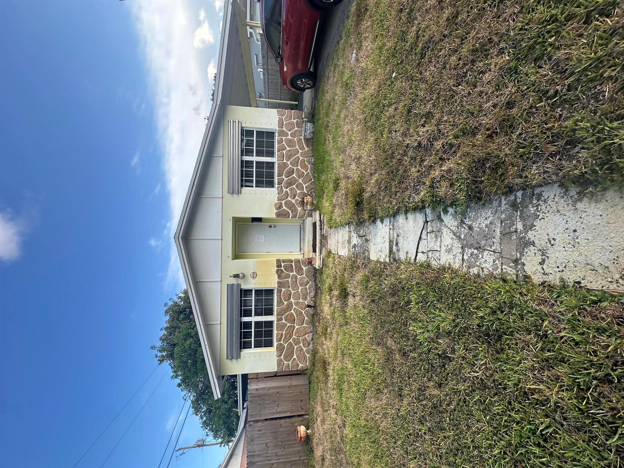 BACON PARK ESTATES - Residential Lease