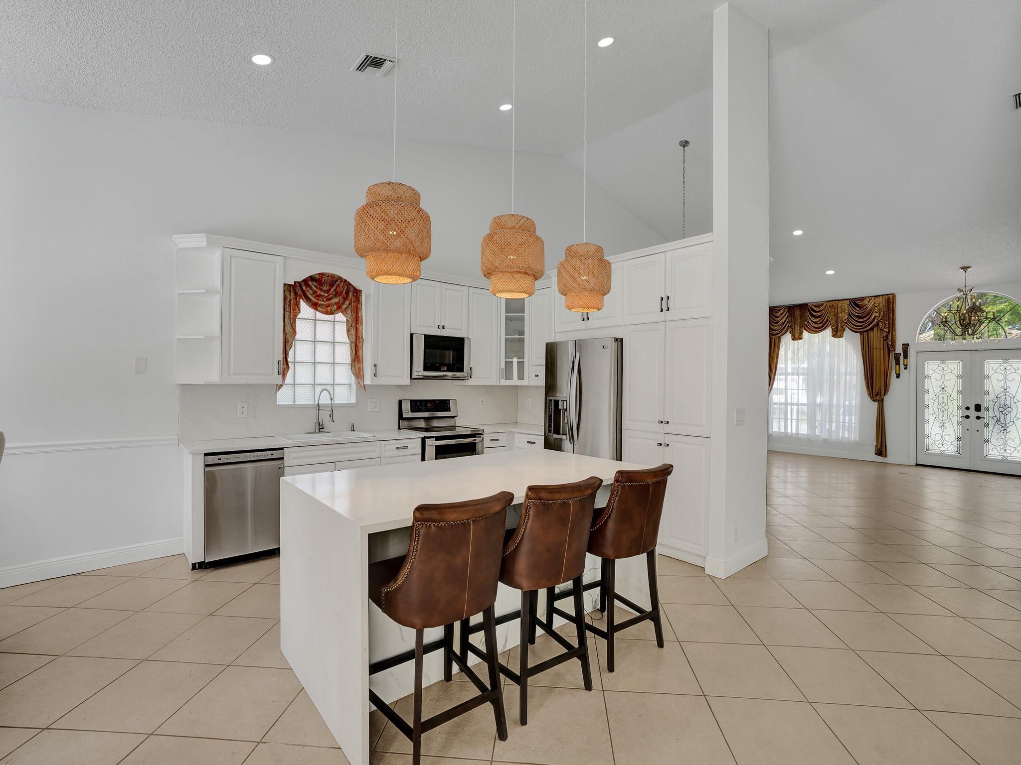 Parkwood Ix 153-28 B - Residential