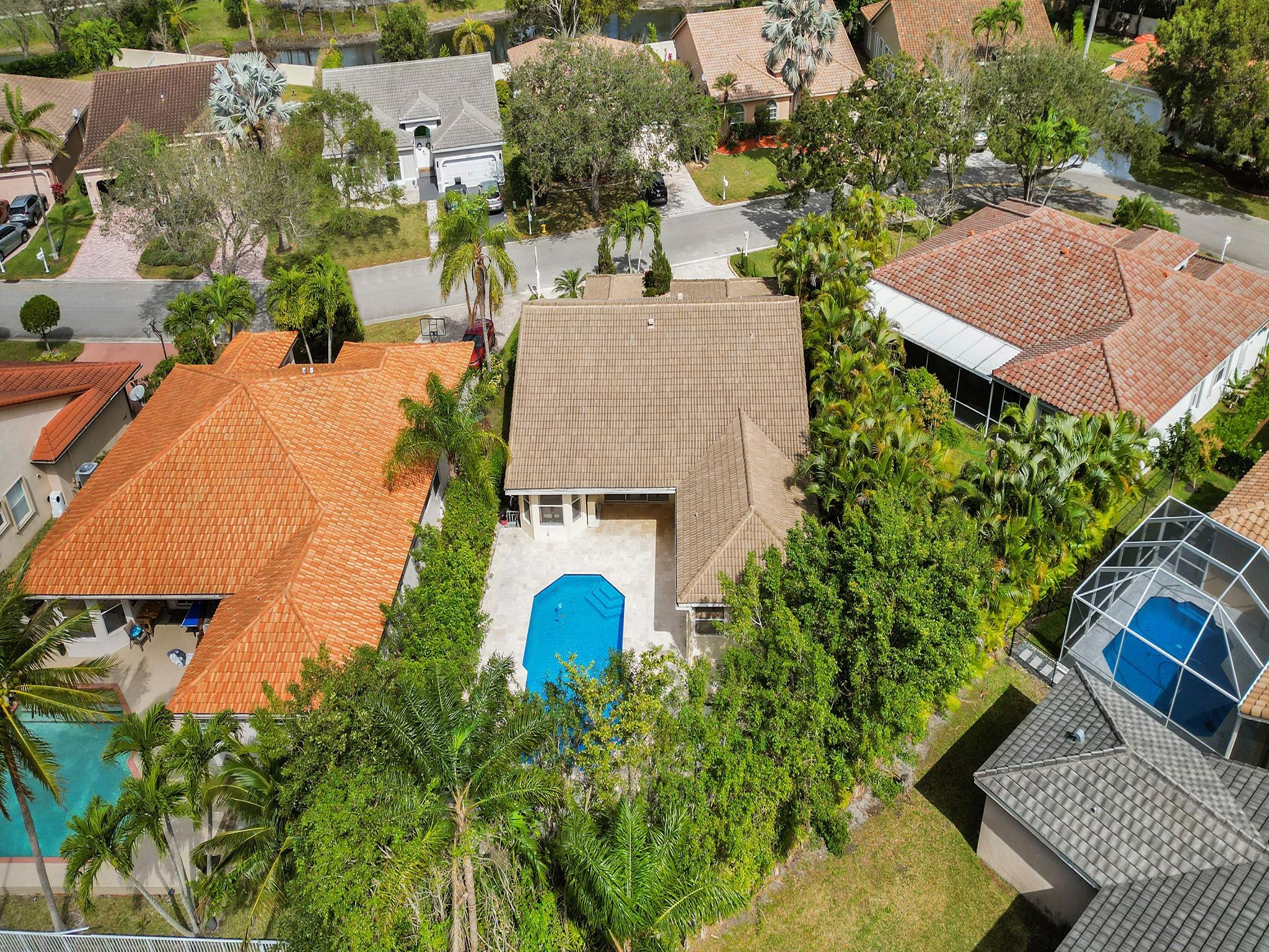 Parkwood Ix 153-28 B - Residential