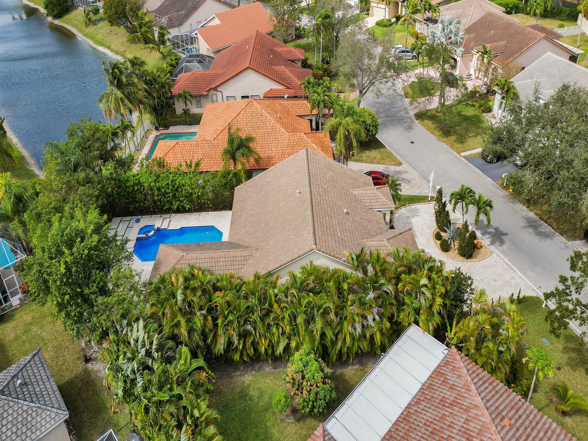 Parkwood Ix 153-28 B - Residential