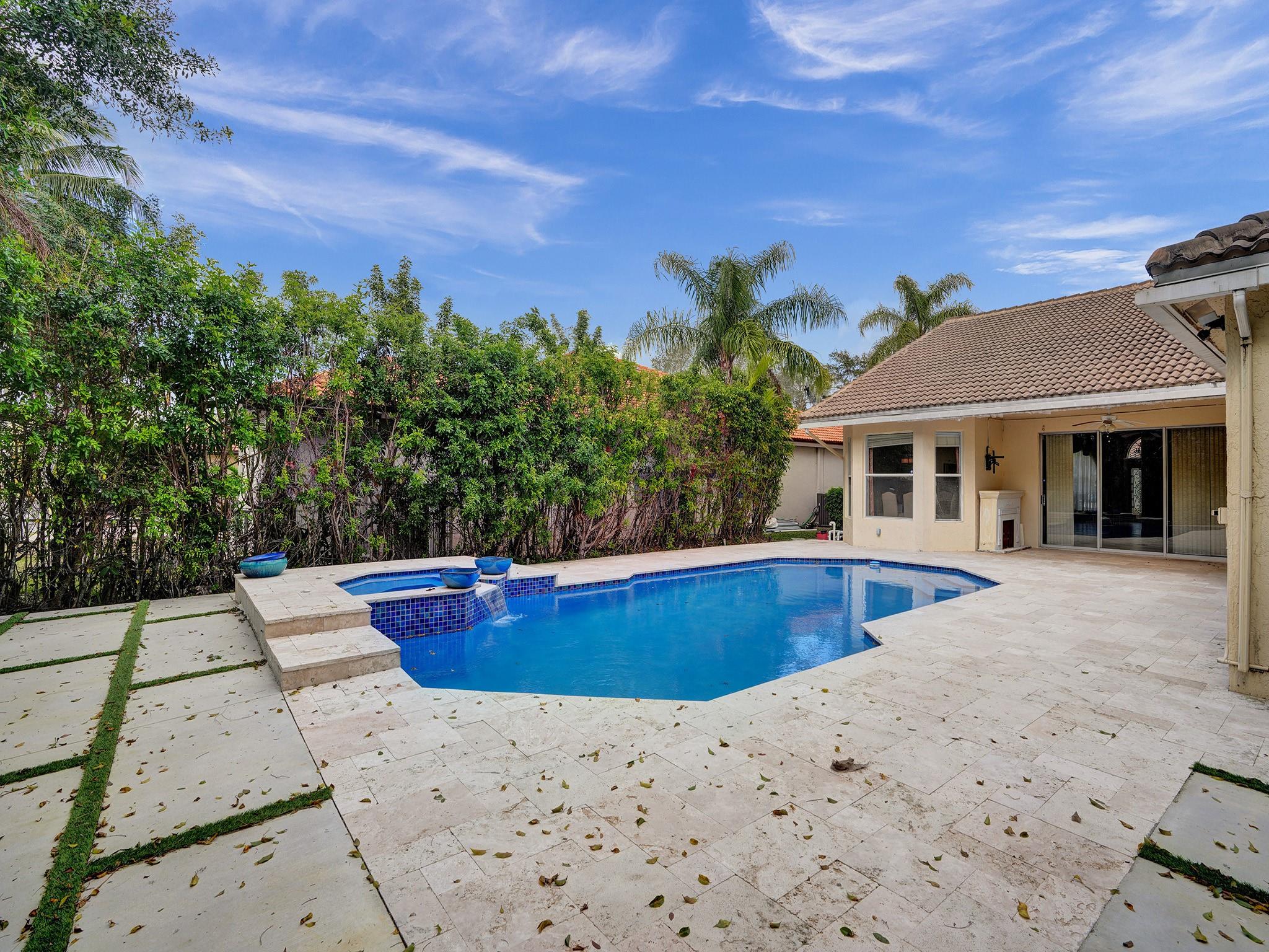 Parkwood Ix 153-28 B - Residential