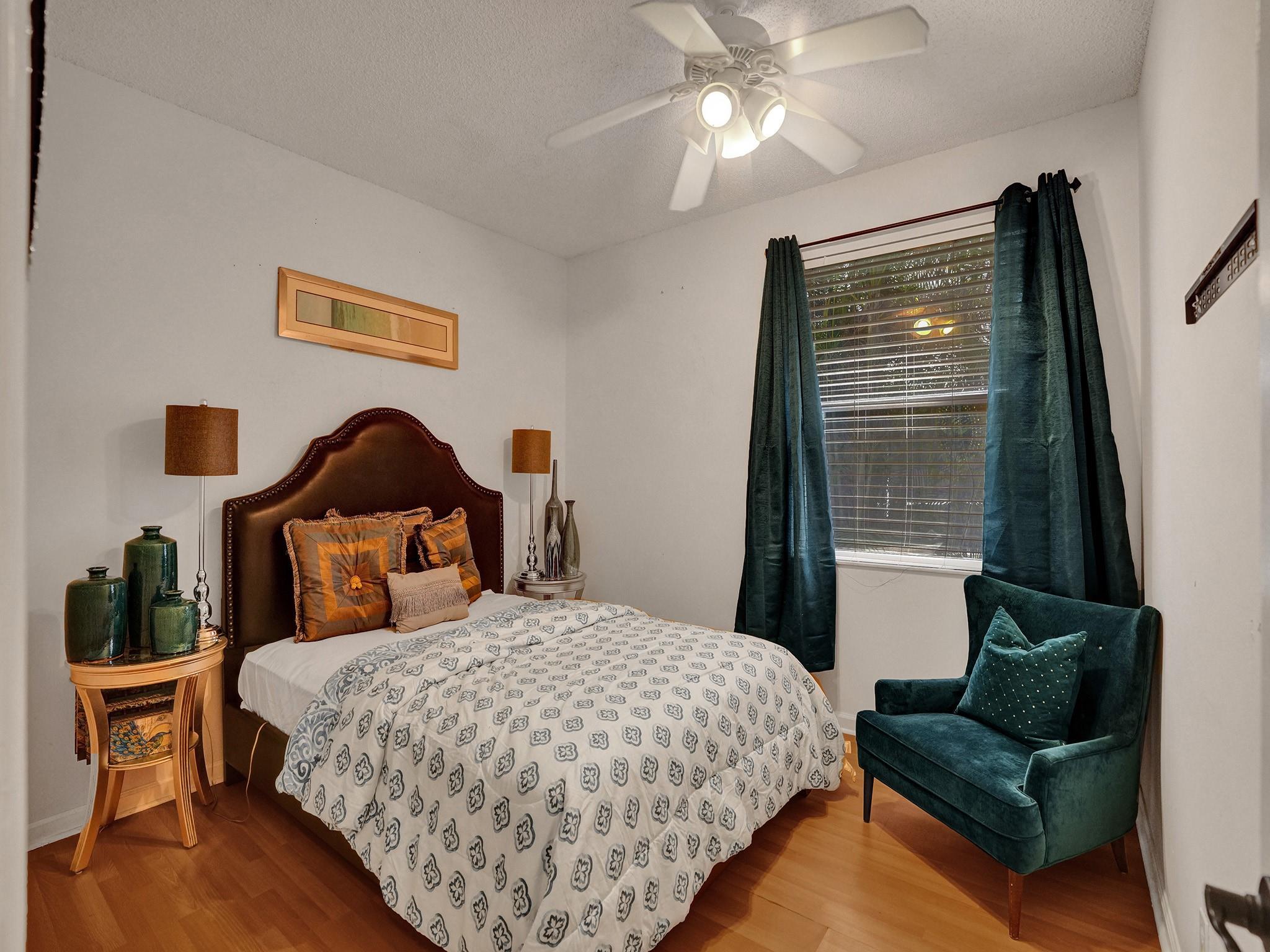 Parkwood Ix 153-28 B - Residential