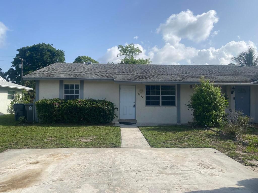 Photo of 4597 Arthur Street, Palm Beach Gardens, FL 33418 (MLS # R11103121)