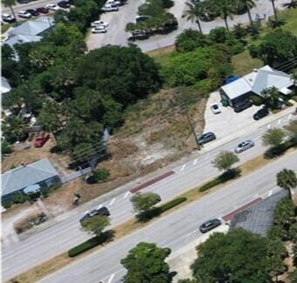 Photo of 1554 Us Highway 1 Highway, Sebastian, FL 32958 (MLS # B26012937)