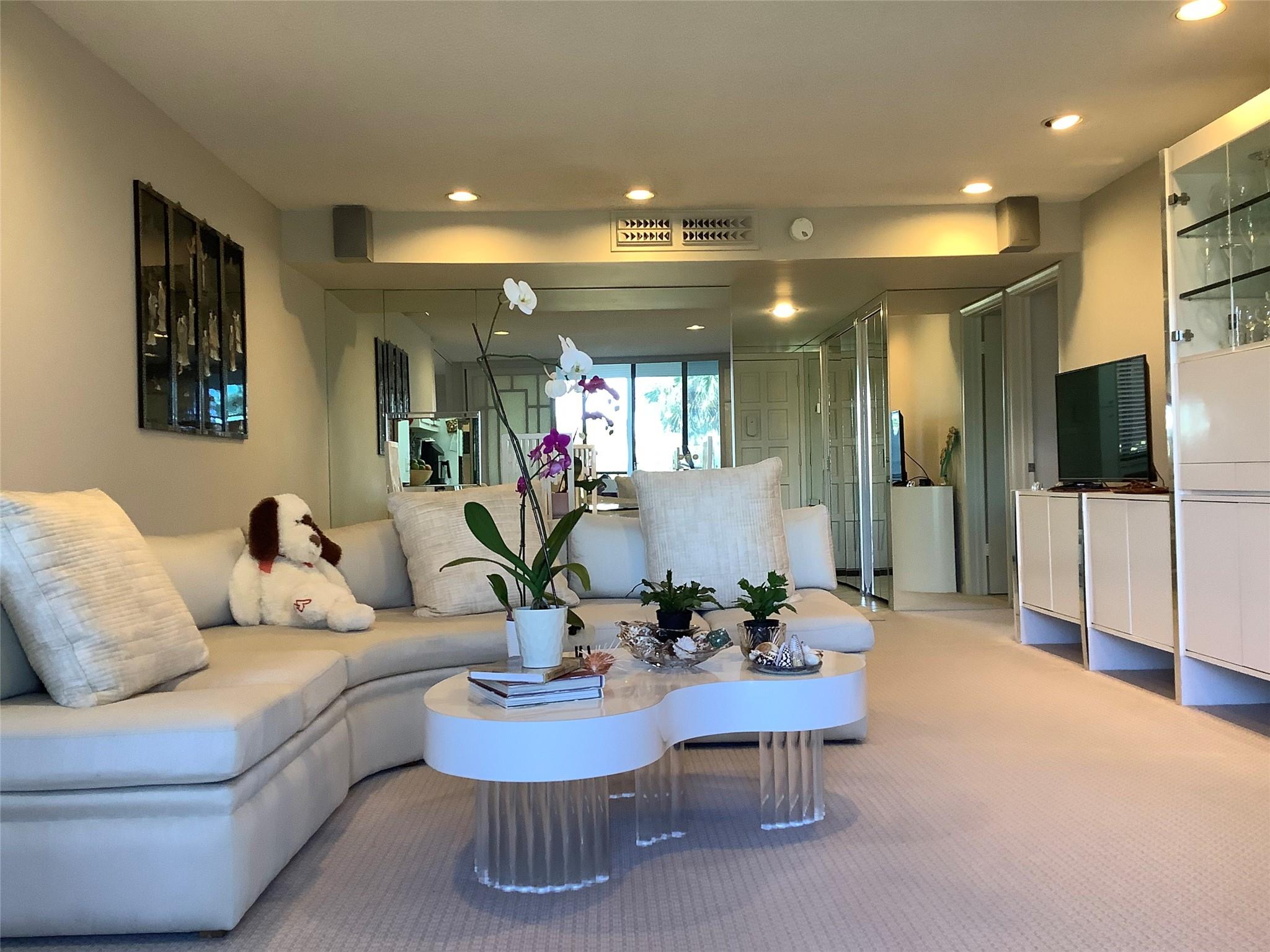 Fountains Palm Beach Cond - Residential Lease