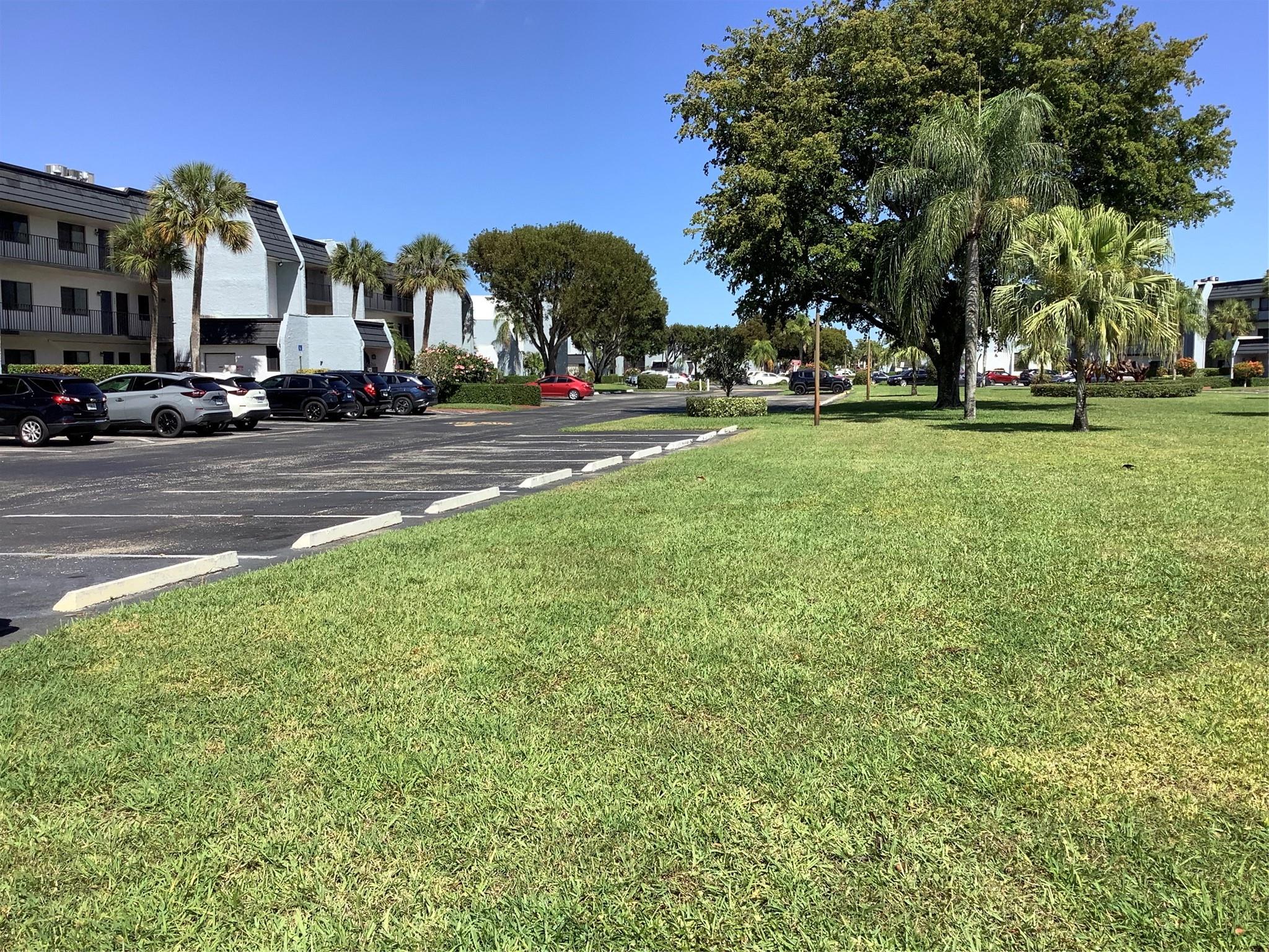 Fountains Palm Beach Cond - Residential Lease